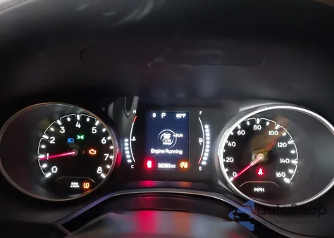 2021 Jeep Compass Altitude 4X4 z USA, uszkodzony, nr VIN 3C4NJDBB3MT526057